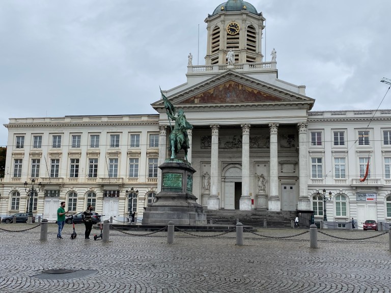 5BB74A7C-B3A7-458A-B195-16F046A3AA04